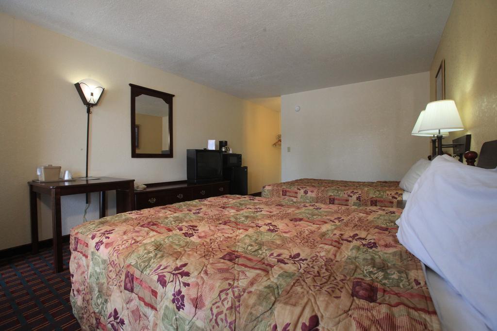 Regency Inn Pigeon Forge Δωμάτιο φωτογραφία
