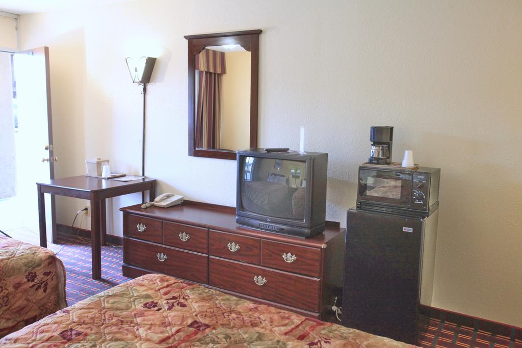 Regency Inn Pigeon Forge Δωμάτιο φωτογραφία
