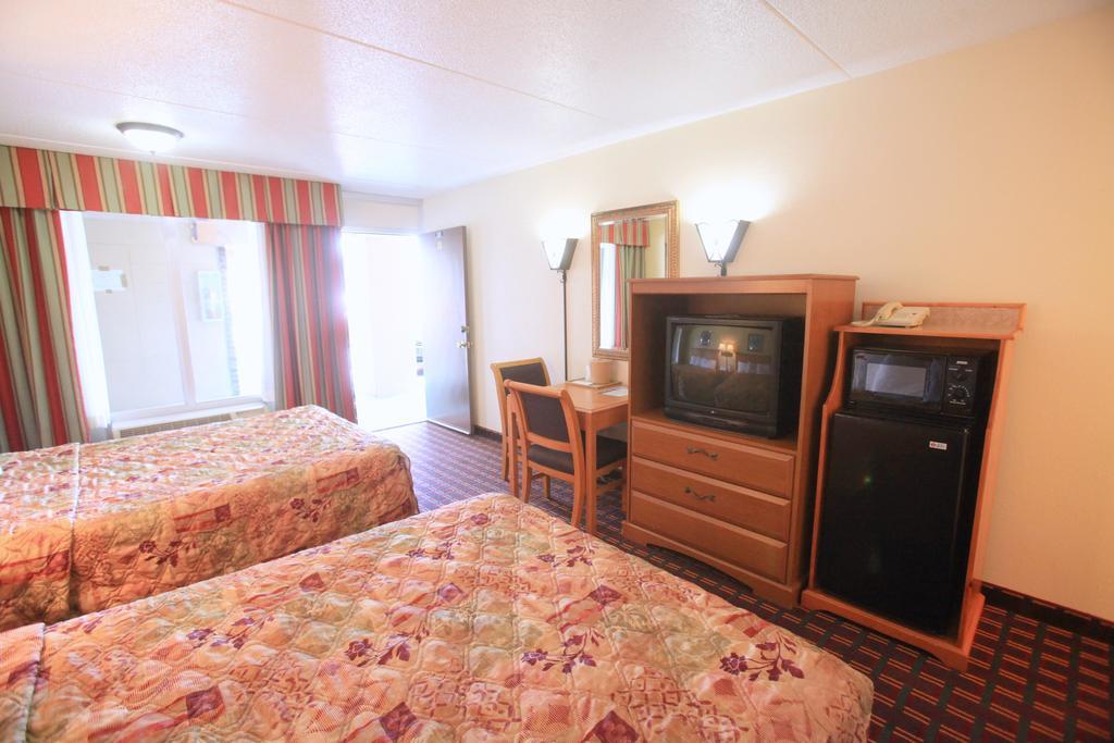Regency Inn Pigeon Forge Δωμάτιο φωτογραφία