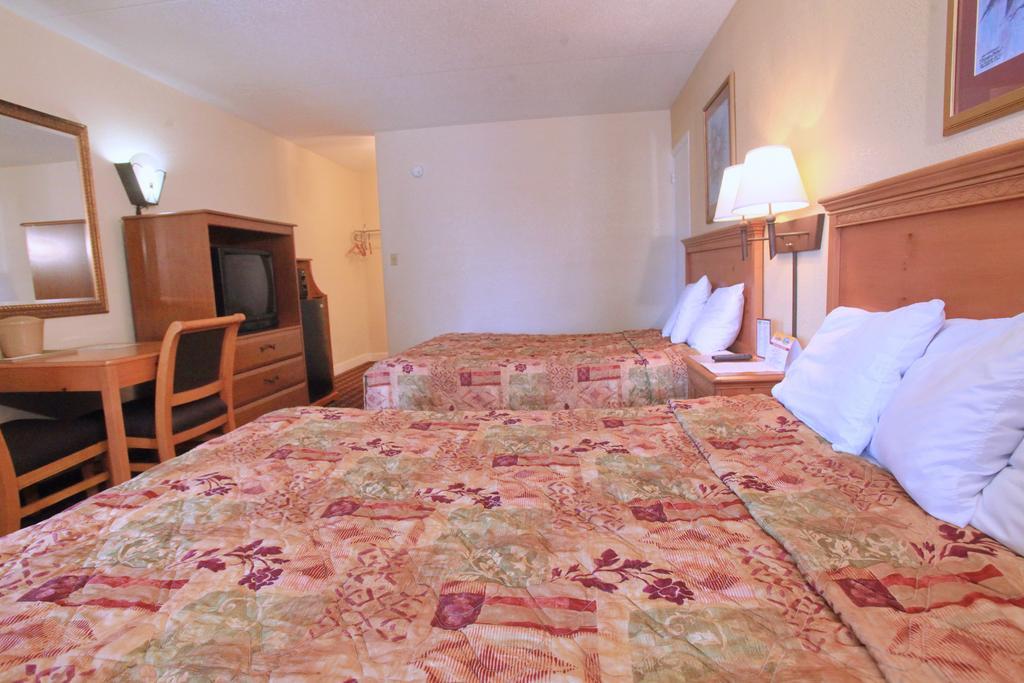 Regency Inn Pigeon Forge Δωμάτιο φωτογραφία