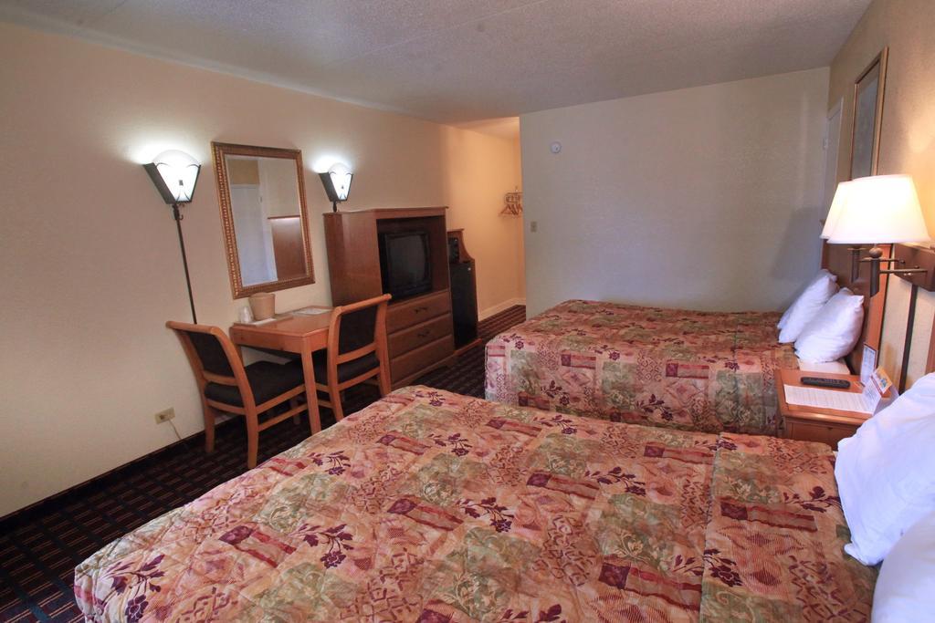 Regency Inn Pigeon Forge Δωμάτιο φωτογραφία
